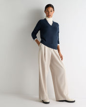 Load image into Gallery viewer, N.Peal Women's Phoebe V Neck Cashmere Jumper Indigo Blue
