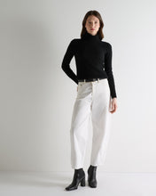 Load image into Gallery viewer, N.Peal Women's Adelyn Cable Roll Cashmere Jumper Black
