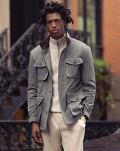 Load image into Gallery viewer, N.Peal Men&#39;s Albemarle Cable Half Zip Cashmere Jumper Frost White
