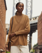 Load image into Gallery viewer, N.Peal Women&#39;s Longline V Neck Cashmere Jumper Dark Camel Brown
