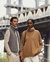 Load image into Gallery viewer, N.Peal Women&#39;s Longline V Neck Cashmere Jumper Dark Camel Brown
