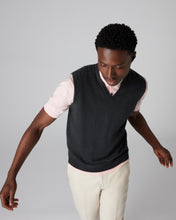 Load image into Gallery viewer, N.Peal Men&#39;s Westminster Cashmere Slipover Dark Charcoal Grey

