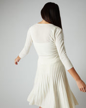 Load image into Gallery viewer, N.Peal Women&#39;s Superfine Cropped Cashmere Cardigan New Ivory White
