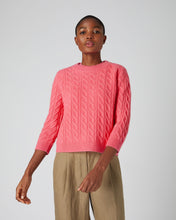 Load image into Gallery viewer, N.Peal Women&#39;s Round Neck Cable Cashmere Jumper Peony Pink
