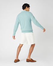 Load image into Gallery viewer, N.Peal Men&#39;s Thames Cable Round Neck Cashmere Jumper Oasis Green
