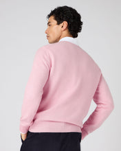Load image into Gallery viewer, N.Peal Men&#39;s Oxford Round Neck Cashmere Jumper Flamingo Pink
