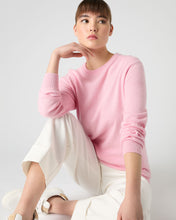 Load image into Gallery viewer, Women&#39;s Oxford Round Neck Cashmere Jumper Flamingo Pink

