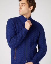 Load image into Gallery viewer, N.Peal Men&#39;s Richmond Cable Cashmere Cardigan Sapphire Blue
