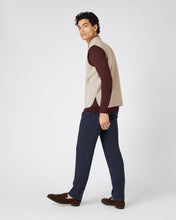 Load image into Gallery viewer, N.Peal Men&#39;s Shaftsbury Suede Trim Cashmere Gilet Oatmeal Brown

