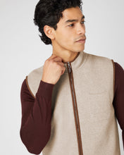 Load image into Gallery viewer, N.Peal Men&#39;s Shaftsbury Suede Trim Cashmere Gilet Oatmeal Brown
