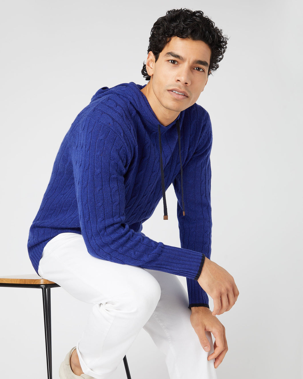 N.Peal Men's Fitzrovia Cable Cashmere Hoodie Sapphire Blue