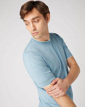 Load image into Gallery viewer, N.Peal Men&#39;s Newquay Cotton Cashmere T-Shirt Cornflower Blue
