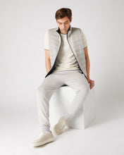Load image into Gallery viewer, N.Peal Men&#39;s Strand Down Gilet Fumo Grey

