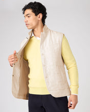 Load image into Gallery viewer, N.Peal Men&#39;s Seville Linen Gilet Beige Brown
