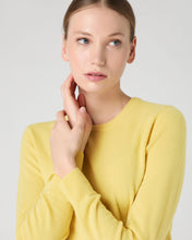 Load image into Gallery viewer, N.Peal Women&#39;s Evie Classic Round Neck Cashmere Jumper Citrine Yellow
