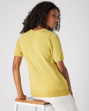 Load image into Gallery viewer, N.Peal Women&#39;s Milly Classic Cashmere T-Shirt Citrine Yellow

