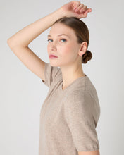 Load image into Gallery viewer, N.Peal Women's Milly Classic Cashmere T-Shirt Oatmeal Brown
