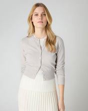 Load image into Gallery viewer, N.Peal Women's Ivy Cropped Cashmere Cardigan Pebble Grey
