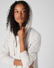 Load image into Gallery viewer, N.Peal Women&#39;s Ada Cashmere Hoodie Pebble Grey
