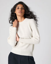 Load image into Gallery viewer, N.Peal Women&#39;s Gathered Sleeve Cashmere Jumper Ivory White Sparkle
