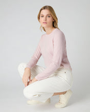 Load image into Gallery viewer, N.Peal Women&#39;s Hallie Round Neck Cashmere Jumper Quartz Pink
