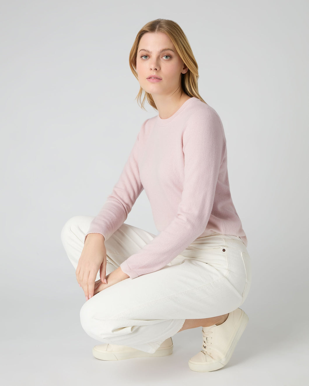 N.Peal Women's Hallie Round Neck Cashmere Jumper Quartz Pink