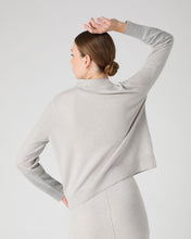 Load image into Gallery viewer, N.Peal Women&#39;s V Neck Relaxed Cashmere Cardigan Pebble Grey
