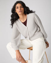 Load image into Gallery viewer, N.Peal Women&#39;s Metal Trim Cashmere Cardigan Pebble Grey

