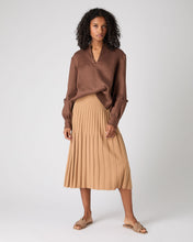 Load image into Gallery viewer, N.Peal Women&#39;s Sienna Linen Top Tan Brown
