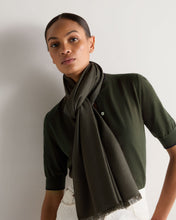 Load image into Gallery viewer, N.Peal Women's Pashmina Cashmere Stole Arabica Khaki Green
