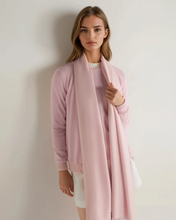 Load image into Gallery viewer, N.Peal Women's Pashmina Cashmere Shawl Blossom Pink
