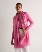 Load image into Gallery viewer, N.Peal Women's Pashmina Cashmere Shawl Camellia Pink

