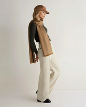 Load image into Gallery viewer, N.Peal Women's Pashmina Cashmere Shawl Dark Tan Brown
