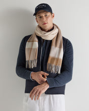 Load image into Gallery viewer, N.Peal Unisex Cashmere Check Scarf Brown Check
