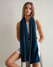 Load image into Gallery viewer, N.Peal Women's Tipped Cashmere Pashmina Navy Blue
