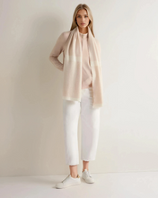 Load image into Gallery viewer, N.Peal Women's Herringbone Cashmere Scarf Ecru White
