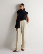 Load image into Gallery viewer, N.Peal Women&#39;s Soft Knit Cashmere Shawl Navy Blue
