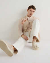 Load image into Gallery viewer, N.Peal Men's Thames Cable Round Neck Cashmere Jumper Ecru White
