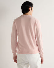 Load image into Gallery viewer, N.Peal Men's Burlington V Neck Cashmere Jumper Blossom Pink
