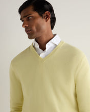Load image into Gallery viewer, N.Peal Men's Burlington V Neck Cashmere Jumper Granita Yellow
