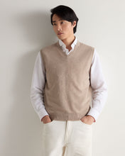 Load image into Gallery viewer, N.Peal Men's Westminster Cashmere Slipover Oatmeal Brown
