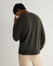 Load image into Gallery viewer, N.Peal Men's Oxford Round Neck Cashmere Jumper Arabica Khaki Green
