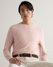 Load image into Gallery viewer, N.Peal Men's Oxford Round Neck Cashmere Jumper Blossom Pink
