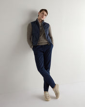 Load image into Gallery viewer, N.Peal Men's Albemarle Cable Half Zip Cashmere Jumper Vintage Khaki Green
