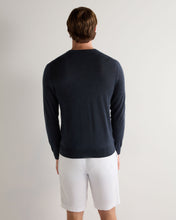 Load image into Gallery viewer, N.Peal Men's Covent Fine Gauge Cashmere Round Neck Jumper Indigo Blue
