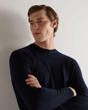 Load image into Gallery viewer, N.Peal Men's Covent Fine Gauge Cashmere Round Neck Jumper Navy Blue
