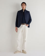 Load image into Gallery viewer, N.Peal Men's Seville Linen Gilet Navy Blue
