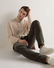 Load image into Gallery viewer, N.Peal Men's Knitted Cashmere Bomber Jacket Ecru White
