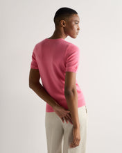 Load image into Gallery viewer, N.Peal Women's Milly Classic Cashmere T-Shirt Camellia Pink
