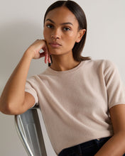Load image into Gallery viewer, N.Peal Women's Milly Classic Cashmere T-Shirt Dusk Pink
